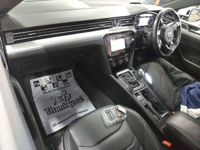 2019 Volkswagen アルテオン TSI4M R-Line Add 4WD auction photo 3