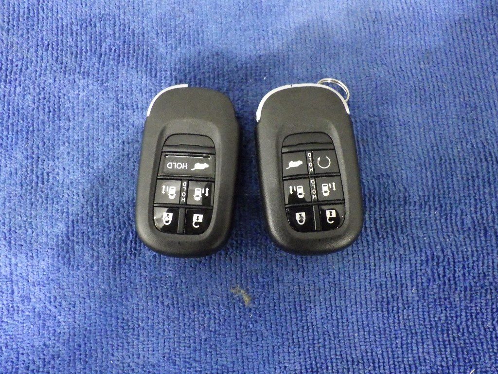 2023 Honda Stepwgn 4WD 7 people auction photo 13