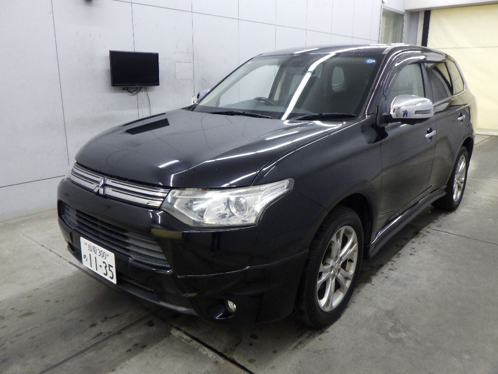 2013 Mitsubishi Outlander 4WD 24Gナビパッケージ auction photo 4