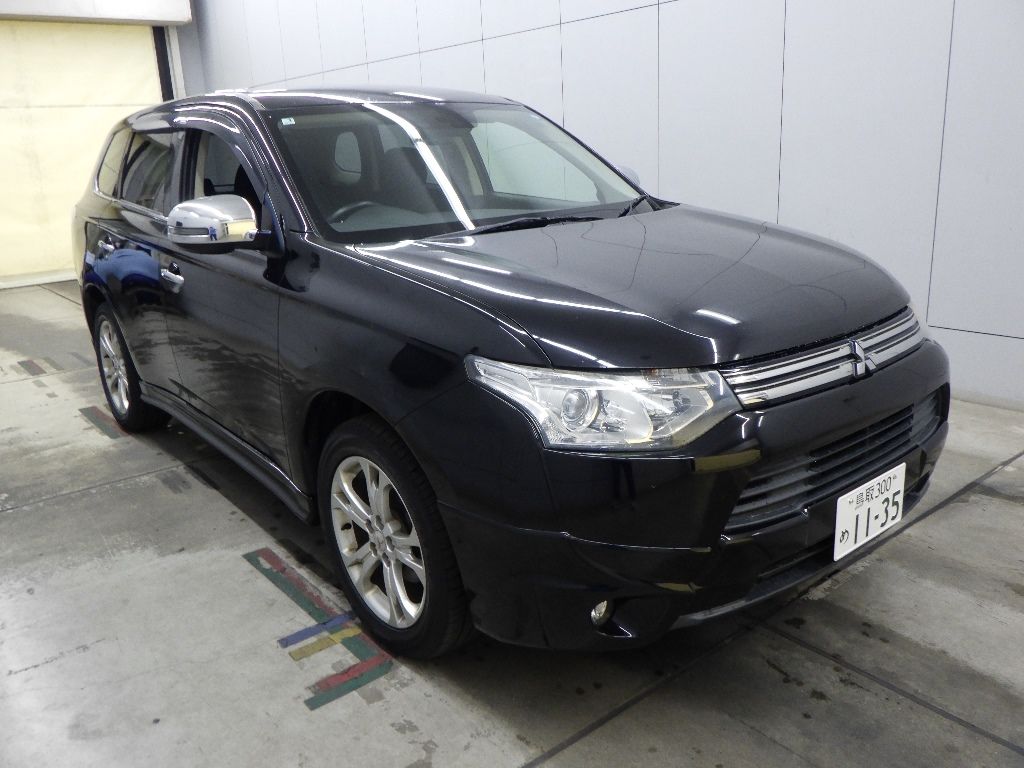 Japan Auction Vehicles 15 2013 Mitsubishi Outlander 4WD 24Gナビパッケージ auction photo
