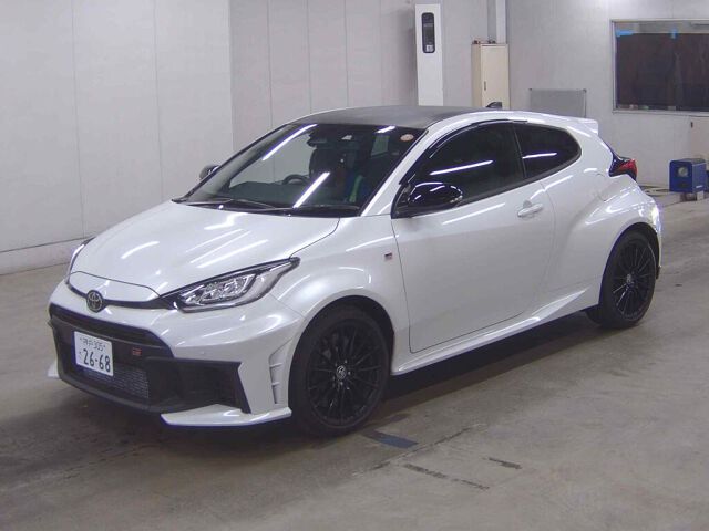 2025 Toyota GR Yaris RZ 4WD auction photo 4