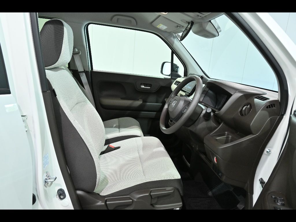 2025 Honda N-WGN L auction photo 6