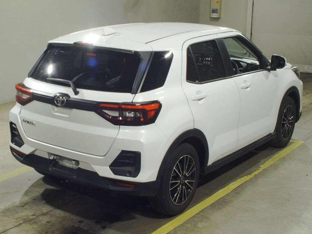 2021 Toyota Raize X 4WD auction photo 2