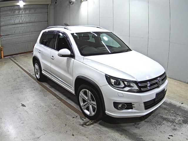 2013 Volkswagen ティグアン TSI ブルーモーションテクノロジー Rラインパッケージ Japan auction vehicle