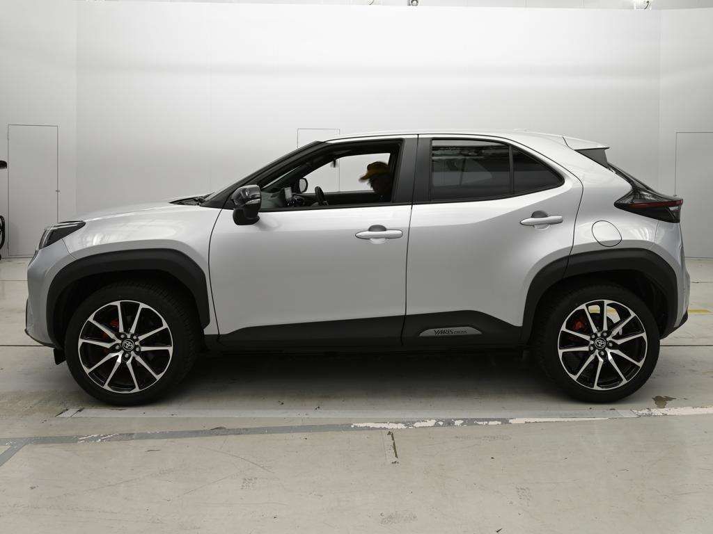 2023 Toyota Yaris Cross GRスポーツ auction photo 4