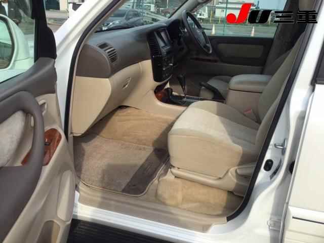 2006 Toyota Land Cruiser 100 VX LTD auction photo 3