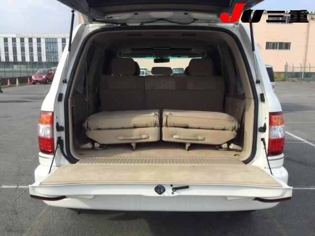 2006 Toyota Land Cruiser 100 VX LTD auction photo 7