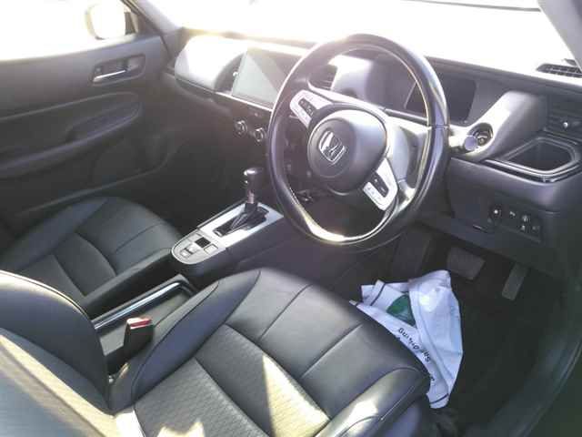 2020 Honda Fit e:HEV リュクス auction photo 3