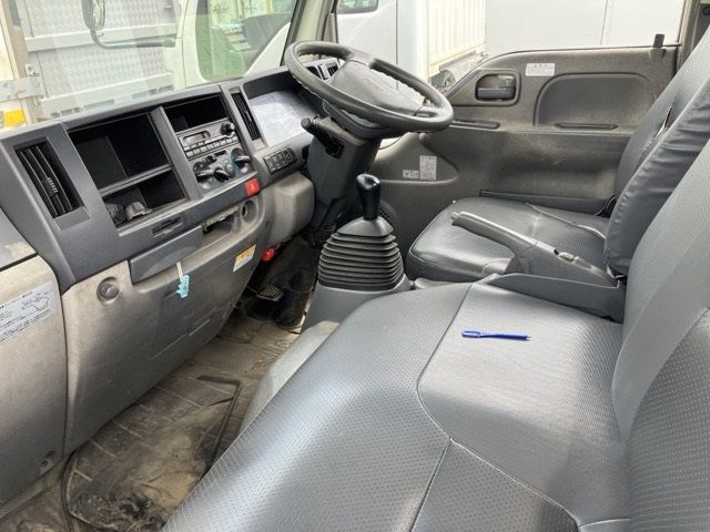 2008 Isuzu Elf auction photo 5