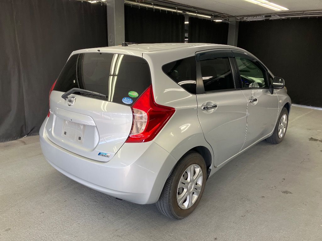 2013 Nissan Note メダリスト auction photo 4