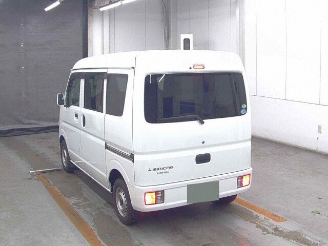 2017 Mitsubishi Minicab G auction photo 2