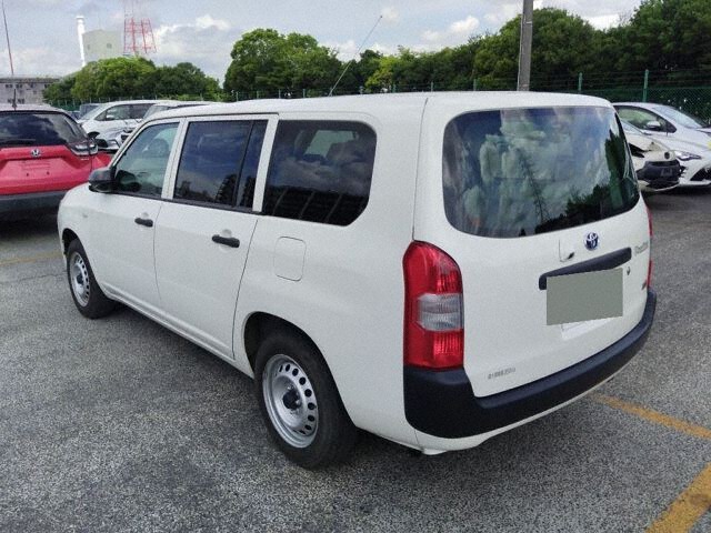 2024 Toyota Probox Hybrid GX auction photo 2