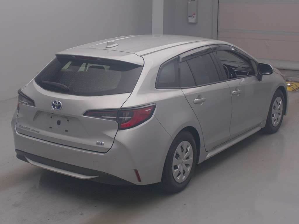 2021 Toyota Corolla Touring ハイブリッド G-X auction photo 2