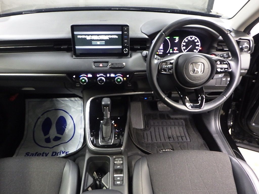2021 Honda Vezel e:HEV Z auction photo 3