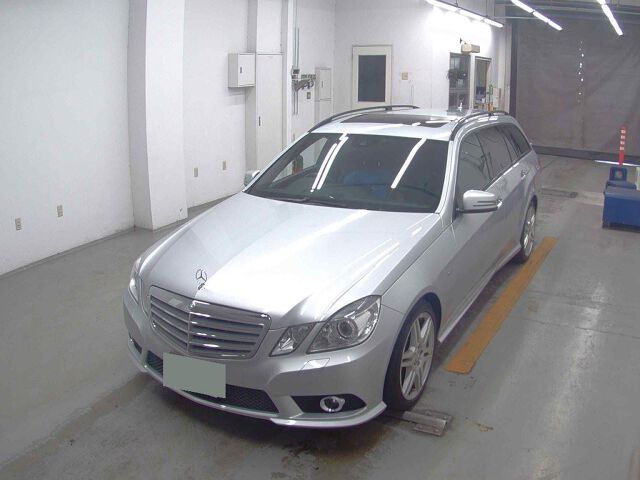 2010 Mercedes-Benz E-Class Station Wagon E250CGIBEAMG auction photo 4