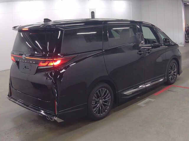 2025 Toyota Vellfire Z Premier auction photo 5
