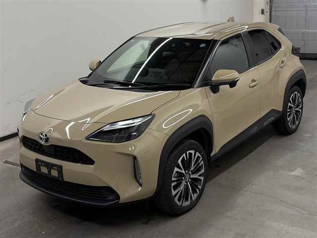 2023 Toyota Yaris Cross Z 4WD auction photo 4