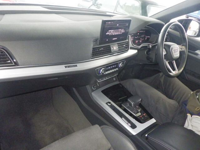 2022 Audi Q5 40TDIクワSラSラ+P 4WD auction photo 3