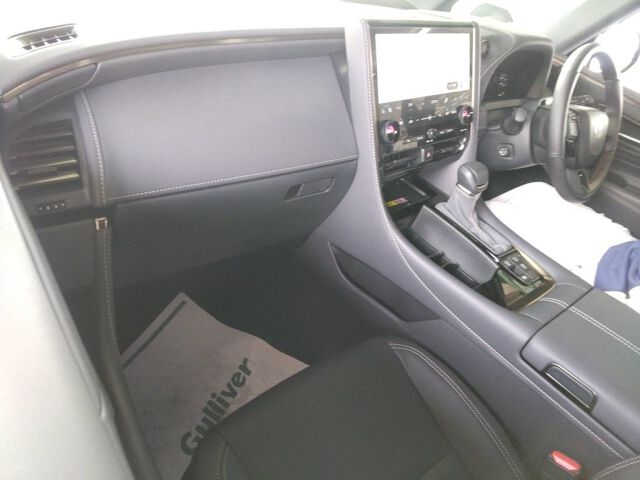 2025 Toyota Alphard Z auction photo 3