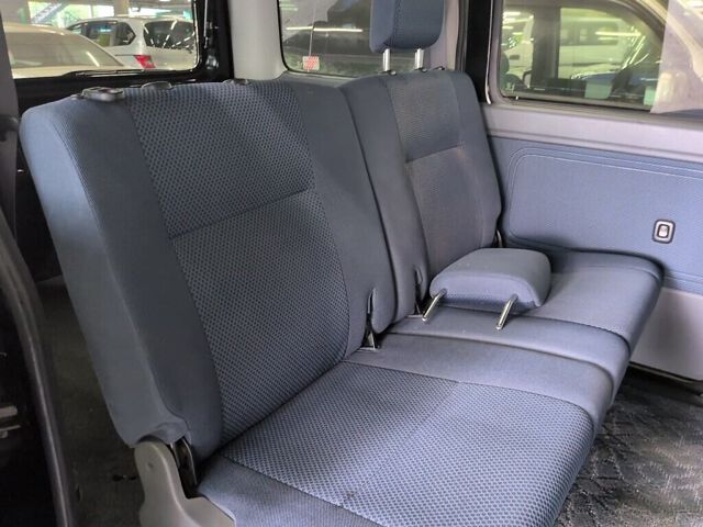 2013 Toyota Pixis Van クルーズ auction photo 6