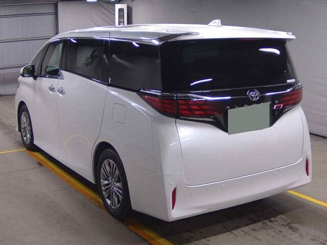 2025 Toyota Alphard Z auction photo 2