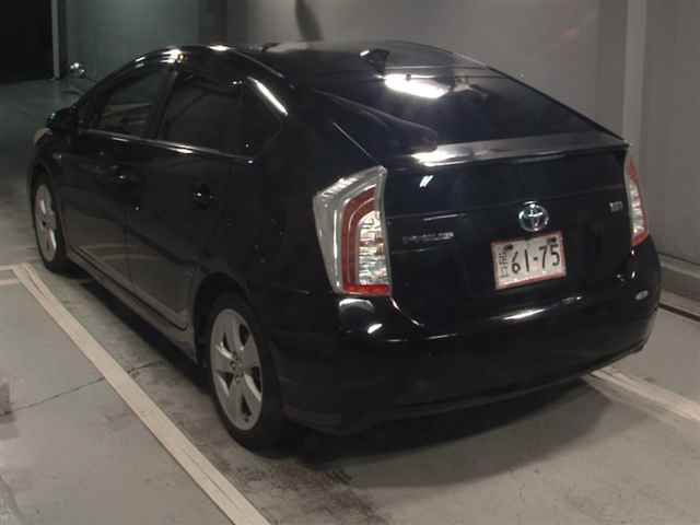 2013 Toyota Prius Sツーリングセレクション auction photo 2