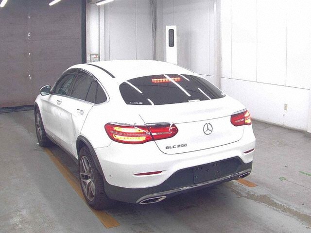2017 Mercedes-Benz GLC GLC200 Coupe Sport auction photo 2
