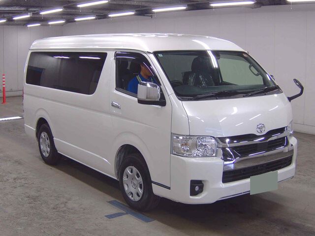 Japan Auction Vehicles 8 2025 Toyota Hiace GL 4WD auction photo