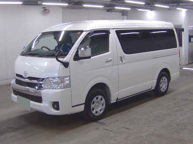 2025 Toyota Hiace GL 4WD auction photo 4