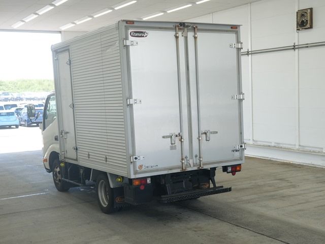 2018 Toyota Dyna トラック ベ-ス auction photo 2