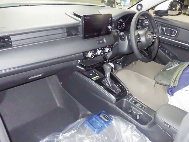 2026 Honda Vezel HV E:HEV Z auction photo 3
