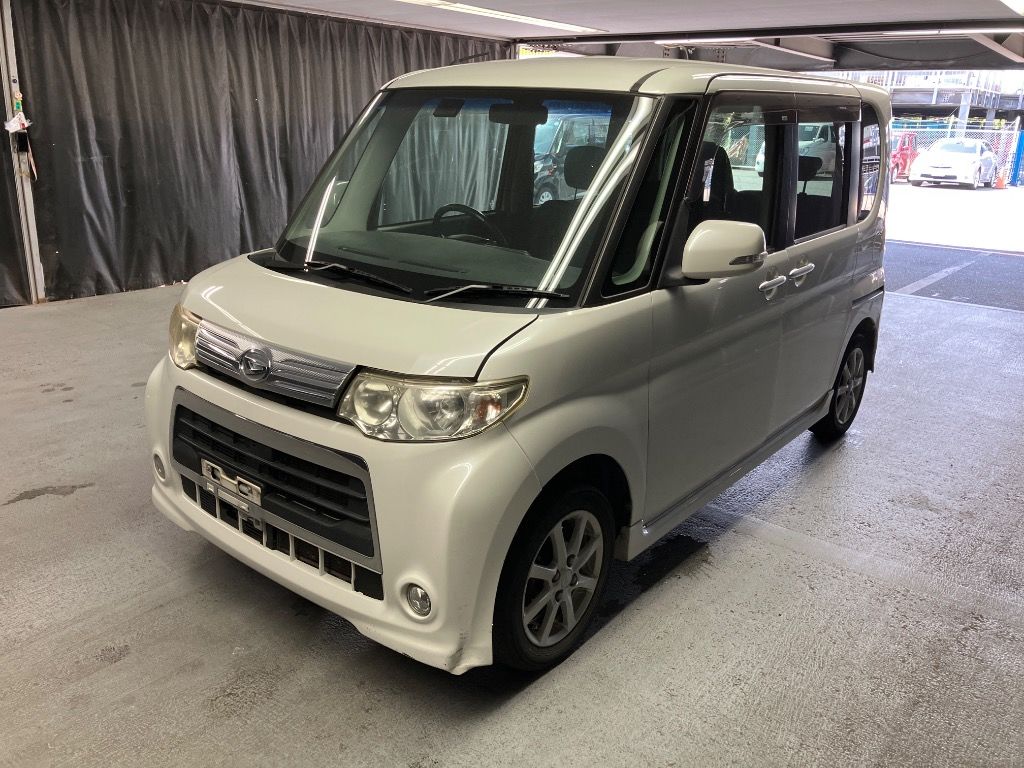 2011 Daihatsu Tanto Custom X auction photo 5