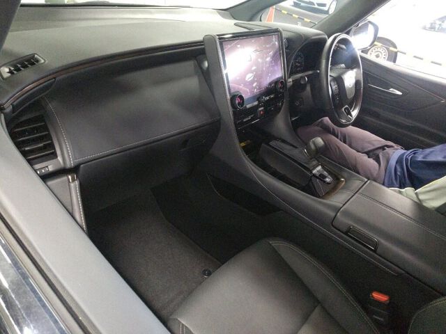 2024 Toyota Alphard Z auction photo 3