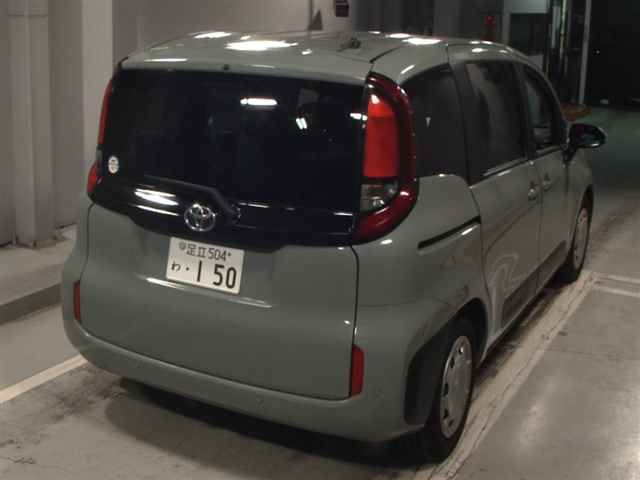 2023 Toyota Sienta X auction photo 5