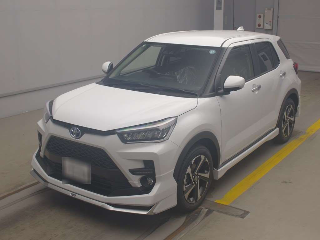 Japan Auction Vehicles 4 2026 Toyota Raize Hybrid Z auction photo