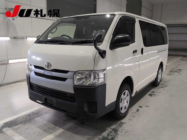 2017 Toyota Hiace 4WD DX Japan auction vehicle