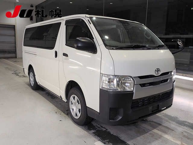 2017 Toyota Hiace 4WD DX auction photo 8