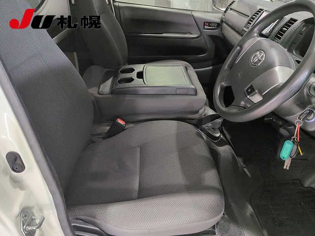 2017 Toyota Hiace 4WD DX auction photo 5