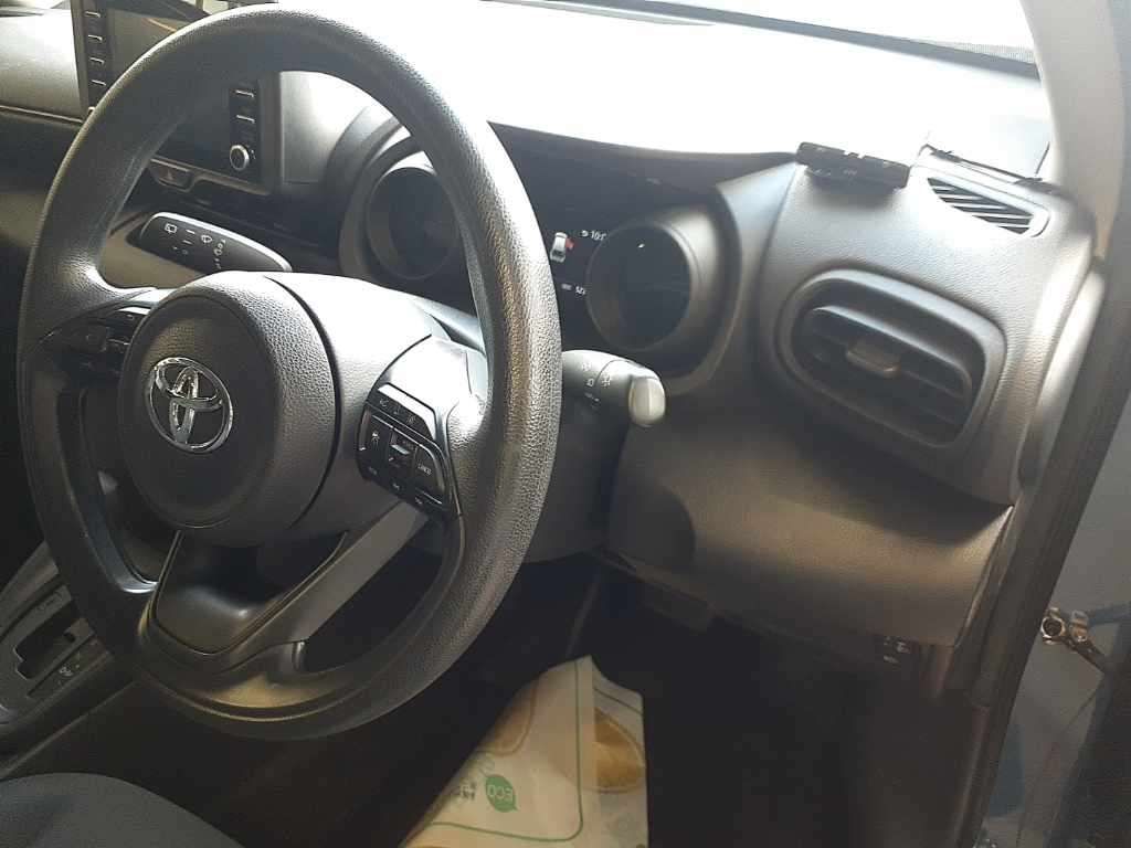 2023 Toyota Yaris Cross X auction photo 9