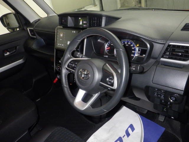 2021 Toyota Roomy Custom G-T auction photo 3