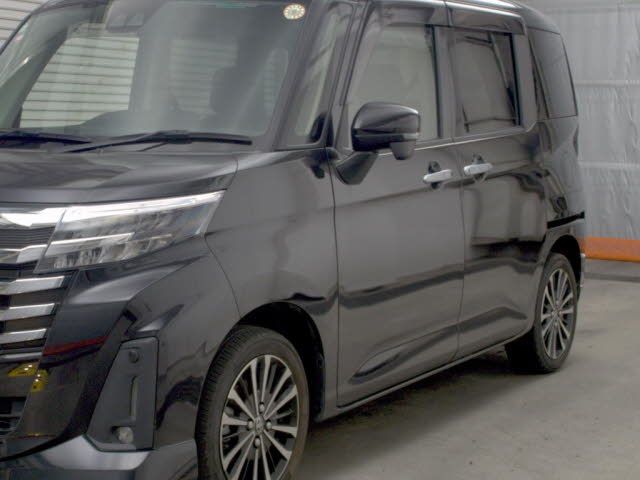 2021 Toyota Roomy Custom G-T auction photo 4