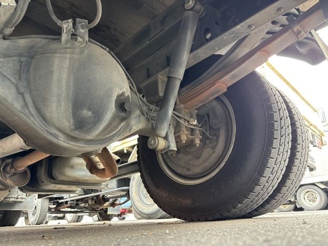 2008 Isuzu Elf ヒラ auction photo 10