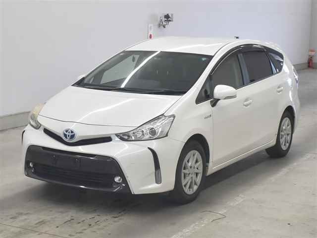 2015 Toyota Prius Alpha S auction photo 4