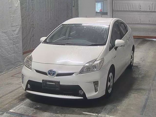 2014 Toyota Prius ワンプラ成約取消 Japan auction vehicle