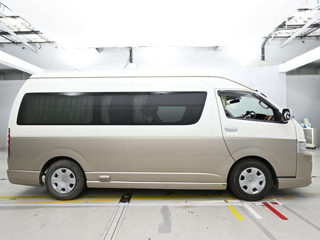 2006 Toyota Hiace グランドキャビン auction photo 3