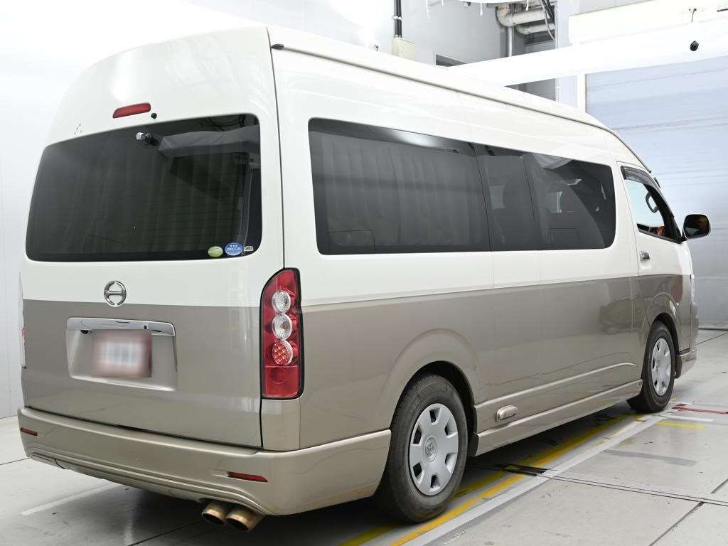 2006 Toyota Hiace グランドキャビン auction photo 2