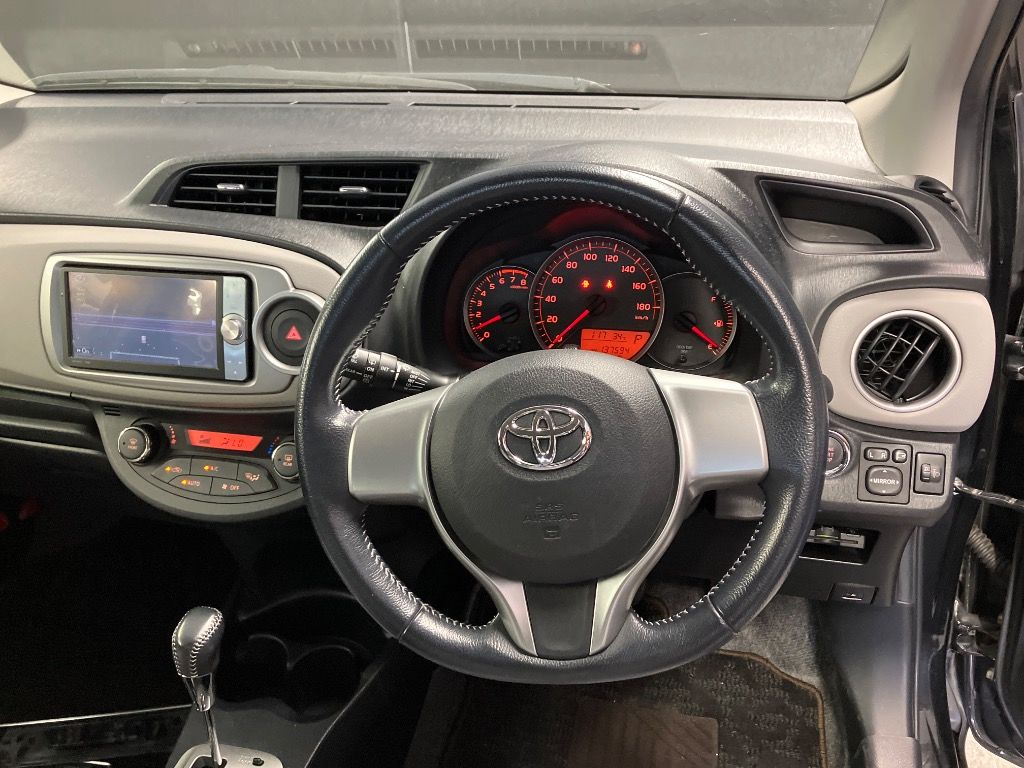 2012 Toyota Vitz U Smart Stop Package auction photo 3
