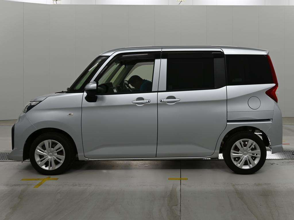 2021 Toyota Roomy ジョシュセキリフトアップシャ auction photo 4