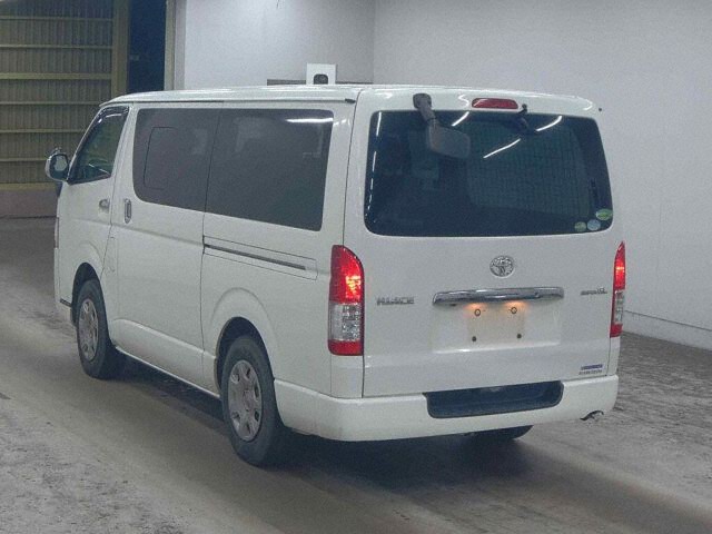 2018 Toyota Hiace Long Super GL 4WD auction photo 2