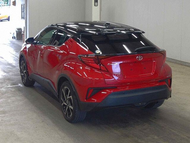 2023 Toyota C-HR G-T auction photo 2